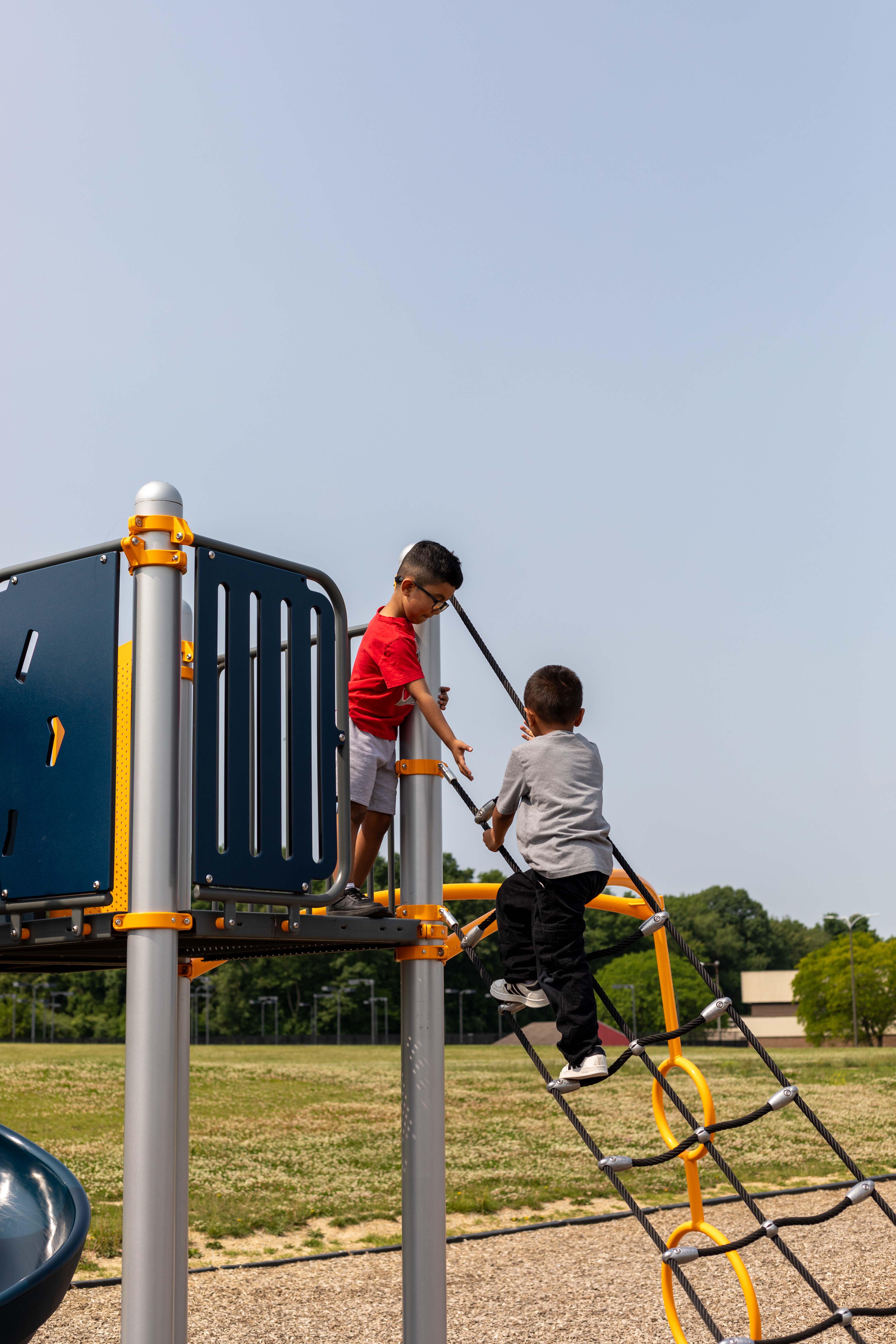 Children at recess at Begindergarten™